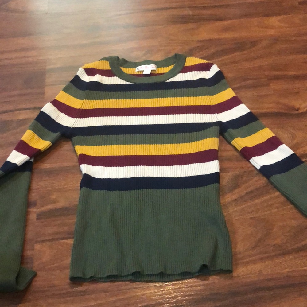 Multicolor sweater size medium